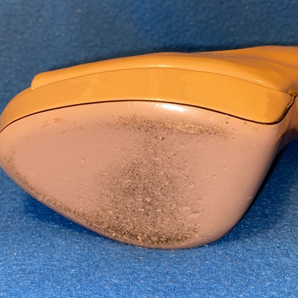 Gucci Beige Patent Leather Peep Toe Platform Slingback Pumps Size 40 US size 10 - Picture 13 of 16